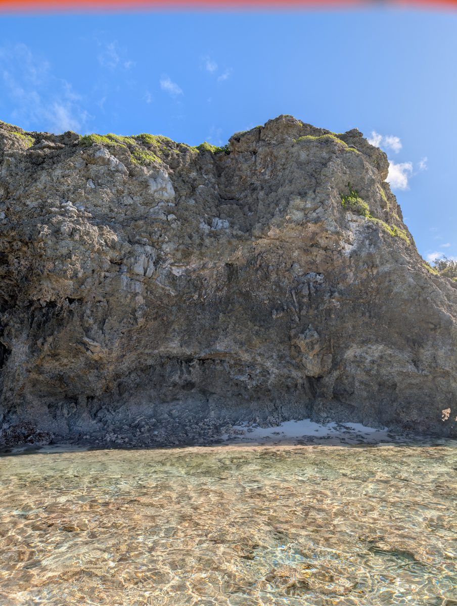 HS116 growth-position check: Front-spur photos were taken to test growth position versus rubble accumulation in a large groove.