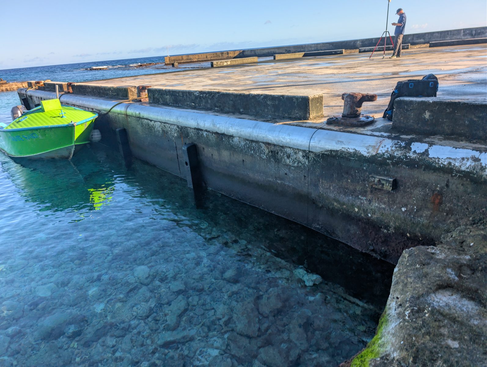 Mitiaro Harbor tide gauge: Temporary tide gauge was deployed at Mitiaro Harbor.